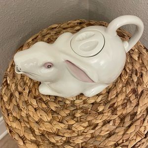 Vintage Easter rabbit teapot Henriksen imports Japan